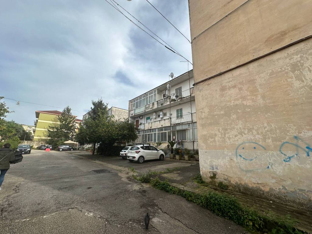 Appartamento a Caserta in Via Giulio Antonio Acquaviva - Foto 3
