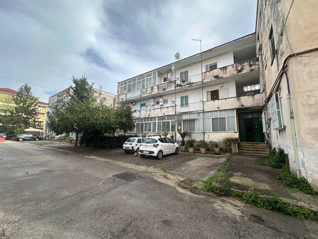 Appartamento a Caserta in Via Giulio Antonio Acquaviva - Foto 4