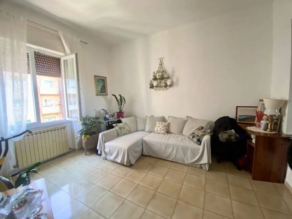 Appartamento a Piombino in Viale Regina Margherita - Foto 2