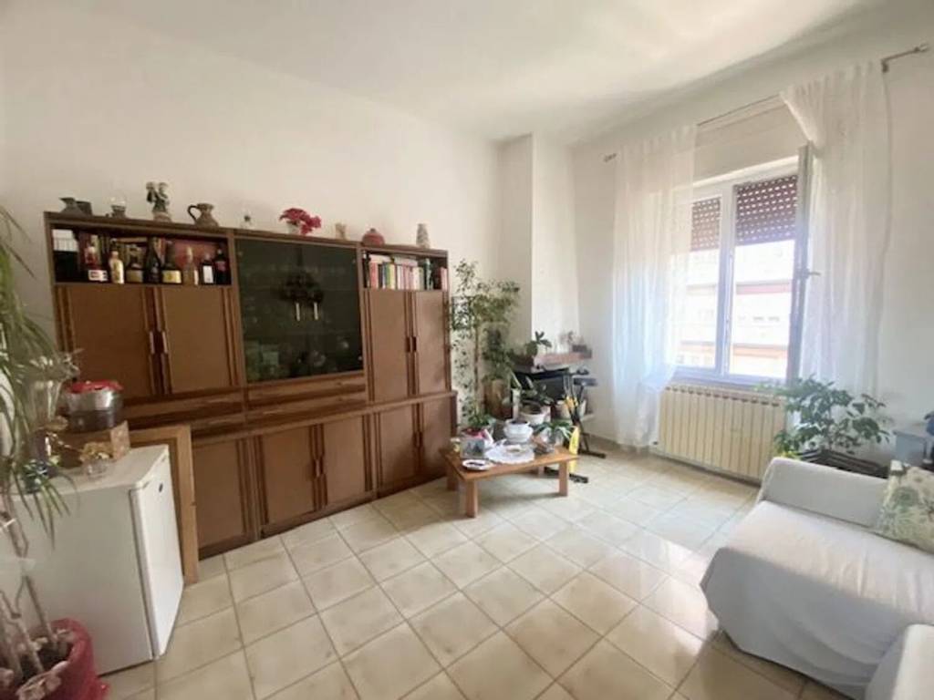 Appartamento a Piombino in Viale Regina Margherita - Foto 3