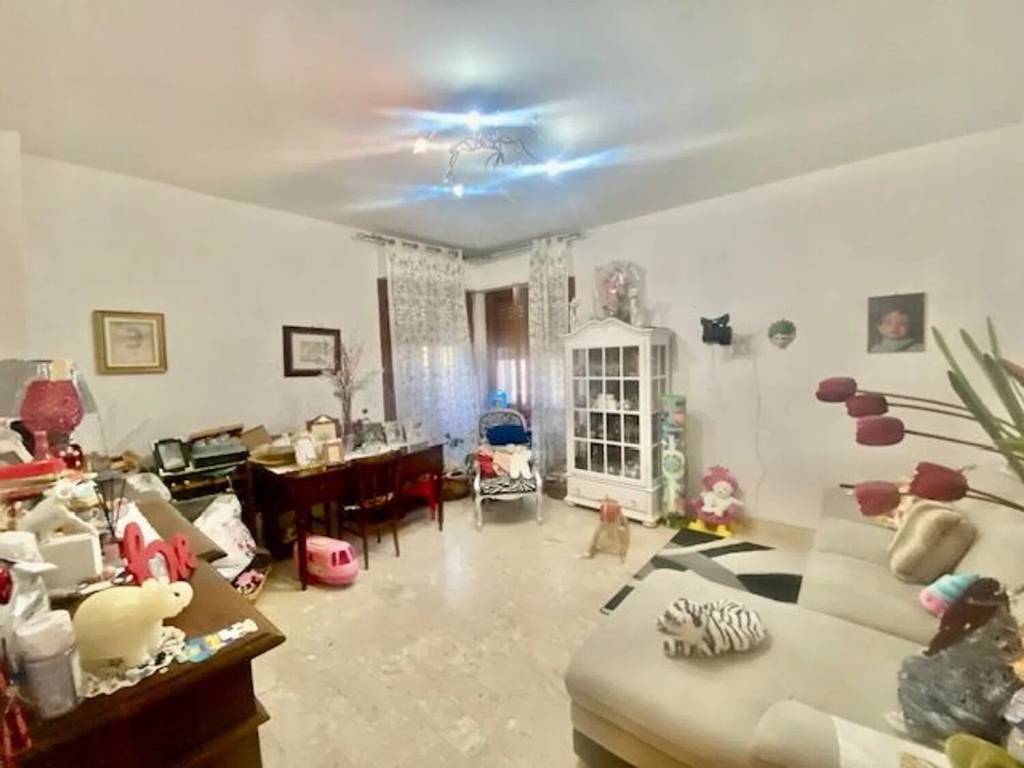 Appartamento a Piombino in Via Umberto Boccioni - Foto 2