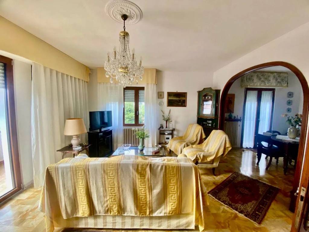 Villa a Piombino in Viale Michelangelo - Foto 2
