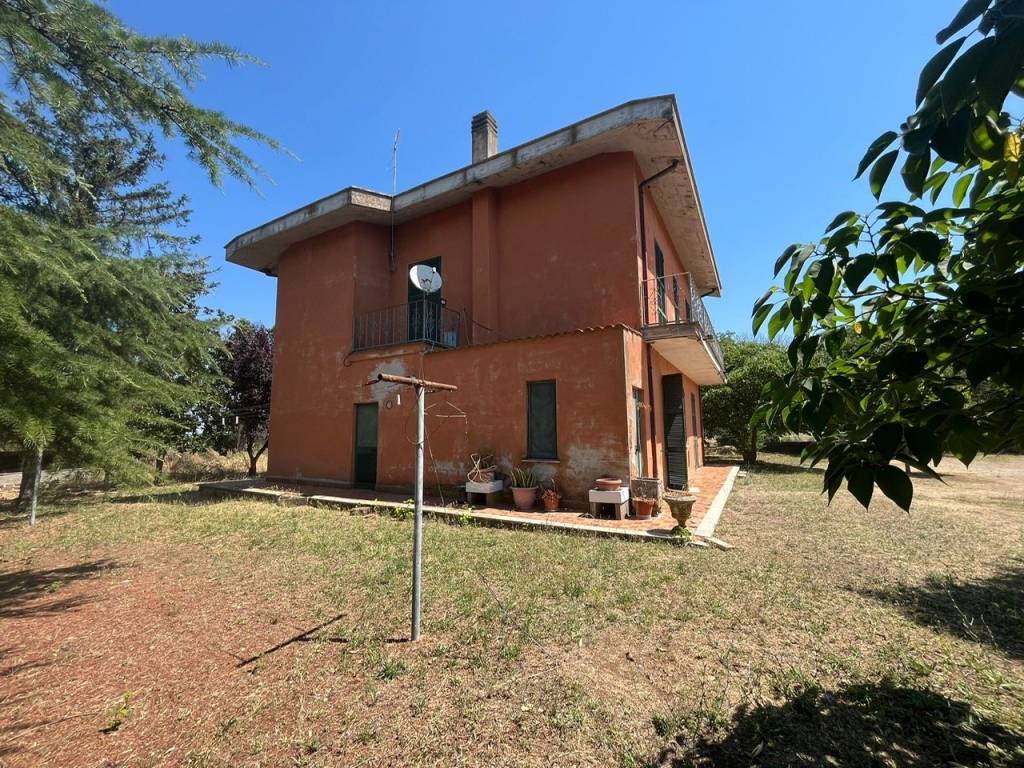 Villa a Civita castellana in Strada Regionale Flaminia - Foto 4