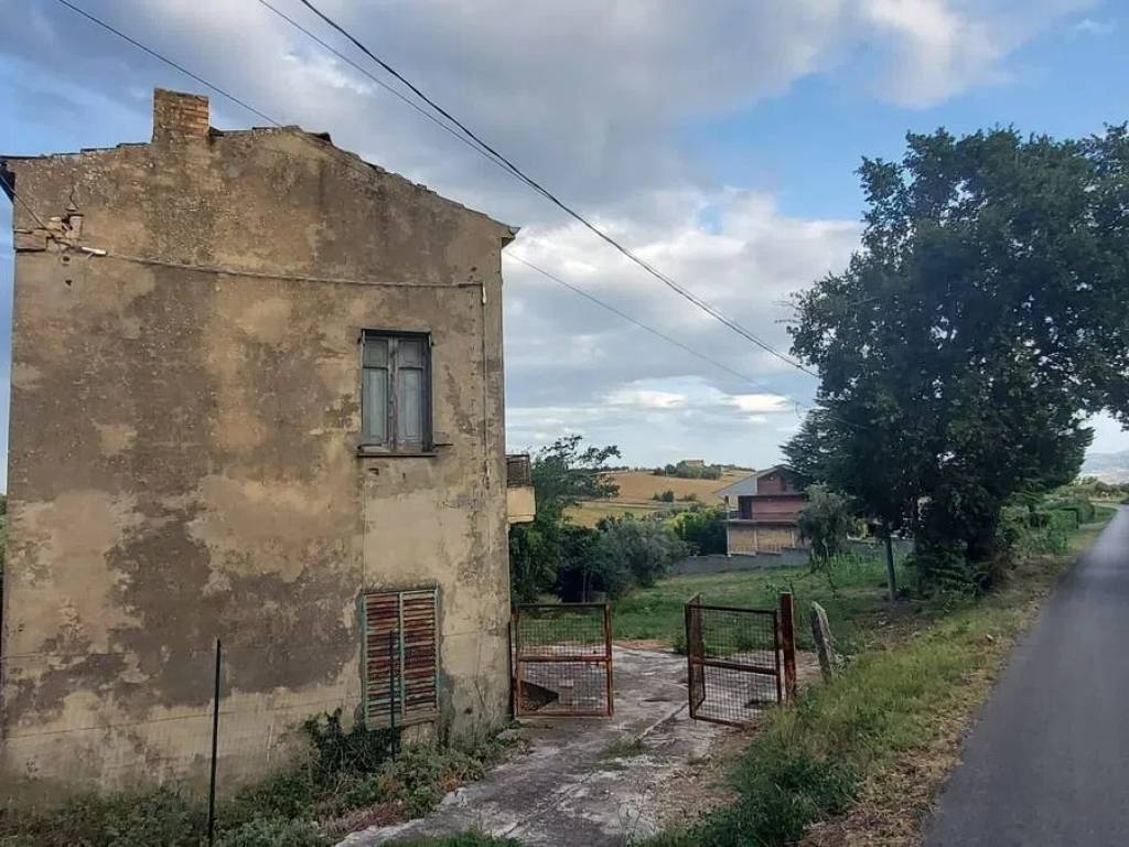 Rustico / casale a Lanciano in Contrada Villa Andreoli, 366 - Foto 2