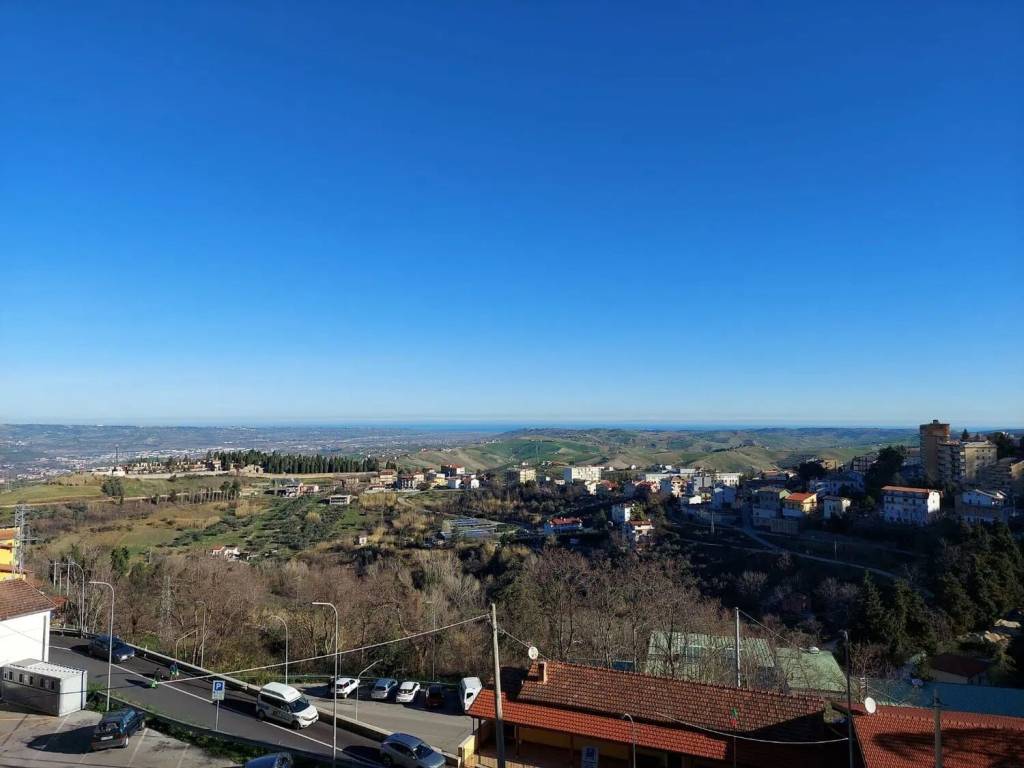 Rustico / casale a Atessa in Via Menotti De Francesco - Foto 2