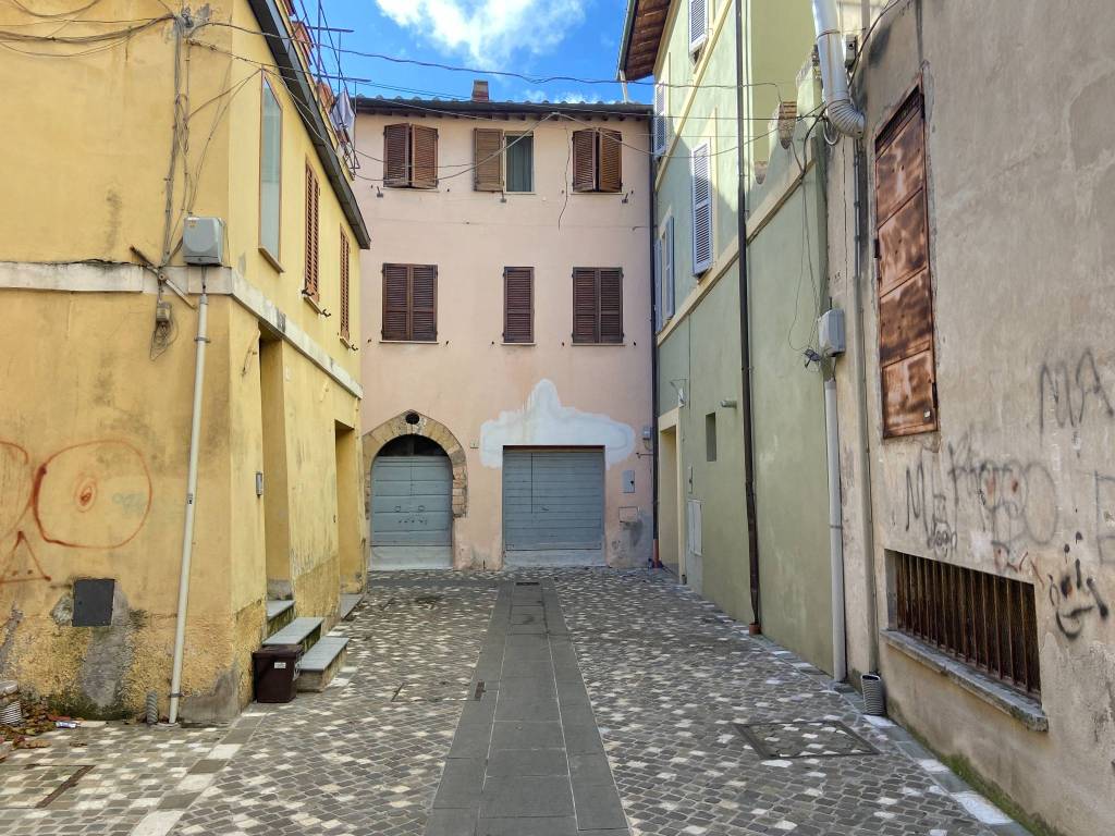 Palazzo / stabile a Foligno in Via dei Quartieri, 7 - Foto 4