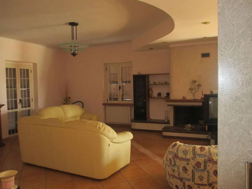 Appartamento a Crucoli in Turati S.N.C. Snc - Foto 3