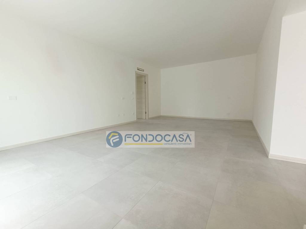 Appartamento a Peschiera del garda in Strada Bergamini - Foto 2