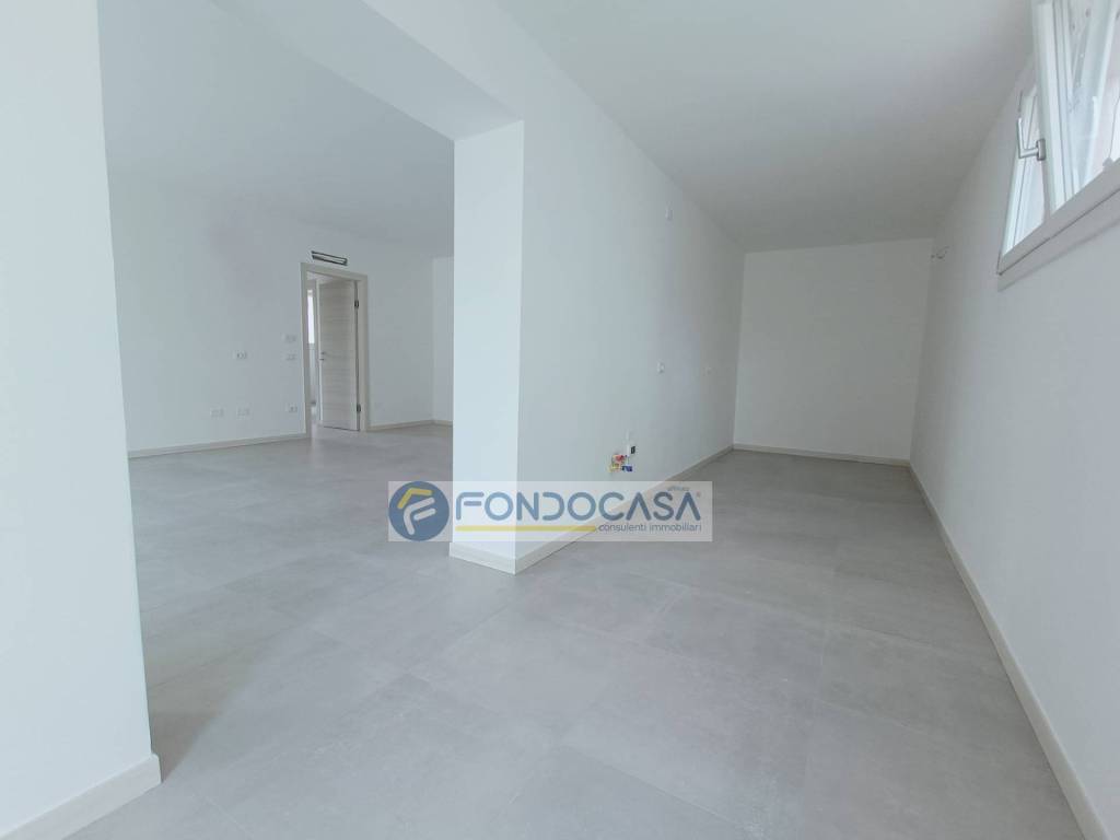 Appartamento a Peschiera del garda in Strada Bergamini - Foto 3