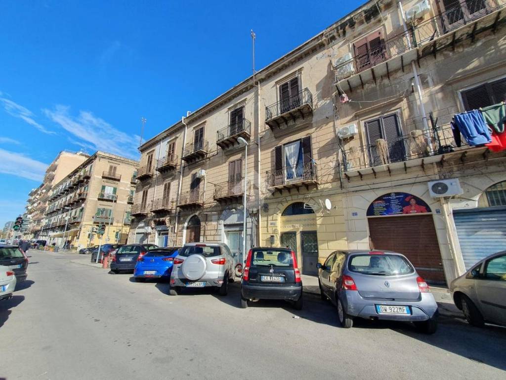 Appartamento a Palermo in Corso dei Mille, 216 - Foto 1