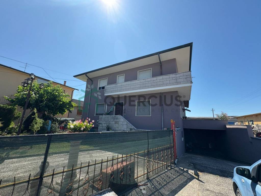 Appartamento a Oppeano in Via Don Carlo Forante - Foto 2