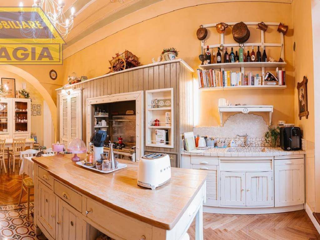 Appartamento a Ascoli piceno in Piazza Arringo - Foto 4