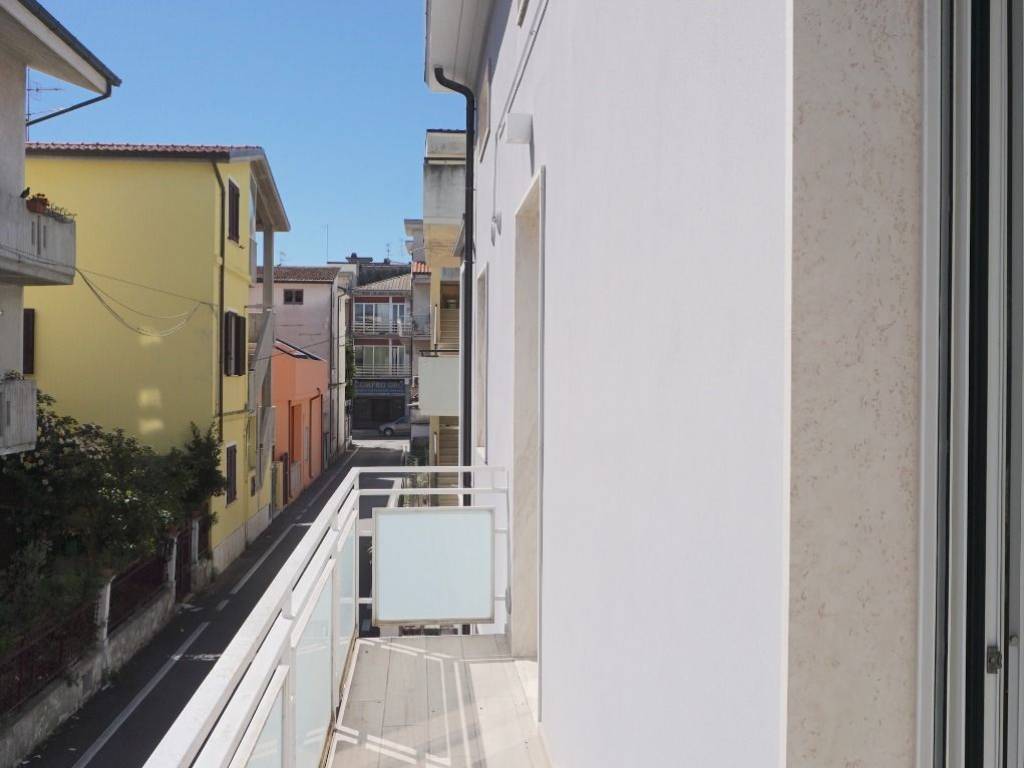 Appartamento a Alba adriatica in Via Bafile, 42 - Foto 4