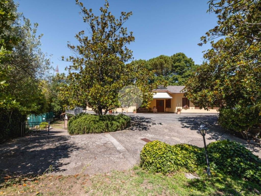 Villa a Viterbo in Str. Filante - Foto 5