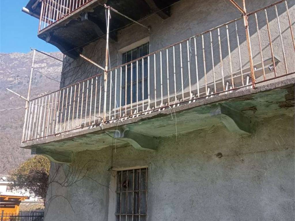 Rustico / casale a Donnas in Frazione Lilla - Foto 2