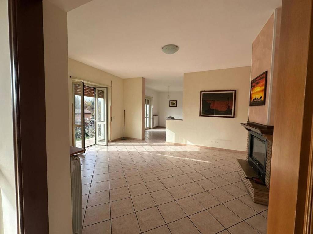 Appartamento a Torre cajetani in Via San Benedetto, 5 - Foto 2