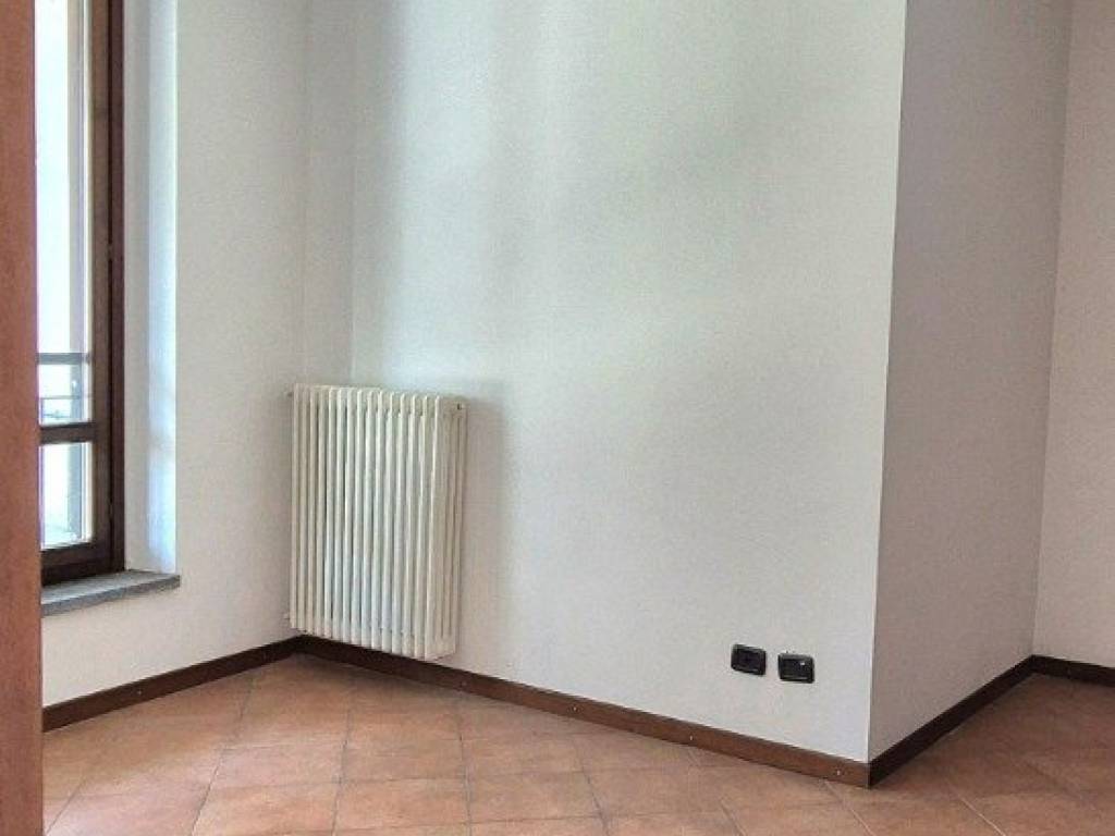 Appartamento a Molteno in Via Camillo Benso di Cavour - Foto 3