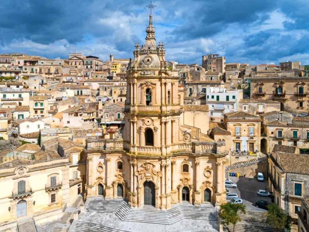 Casa indipendente a Modica in Via Montalbano - Foto 2