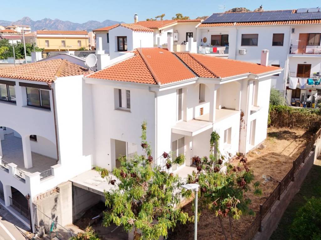 Villa a Lotzorai in Via Sebastiano Satta - Foto 2