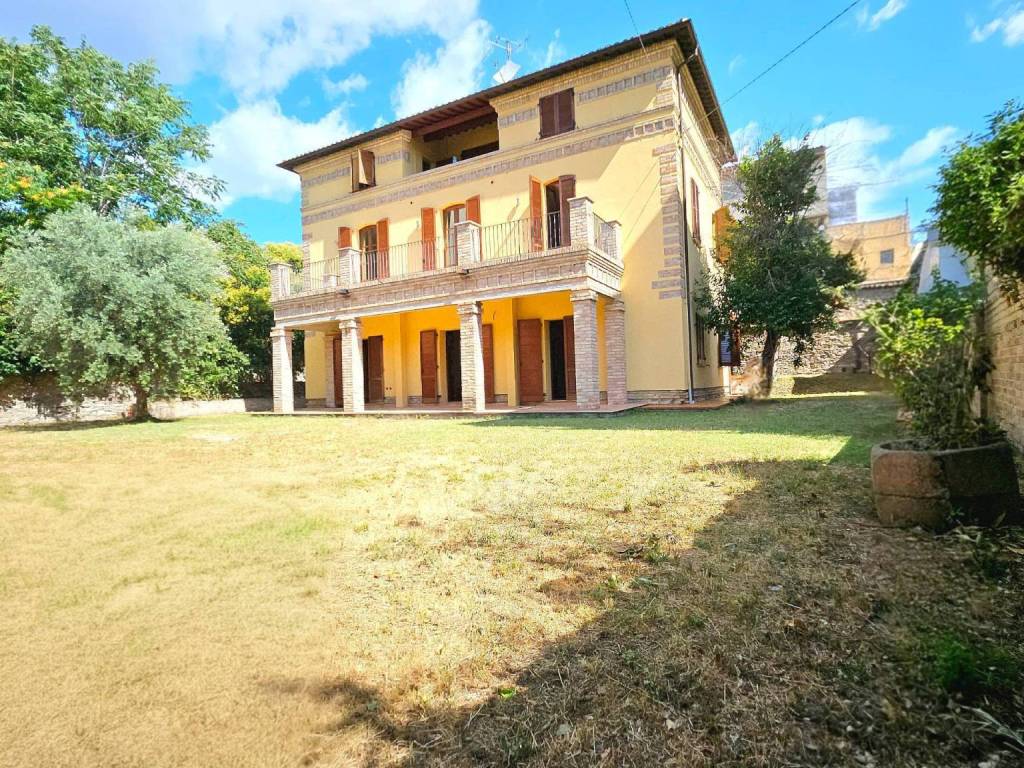 Villa a Teramo in Piazzetta del Sole - Foto 4
