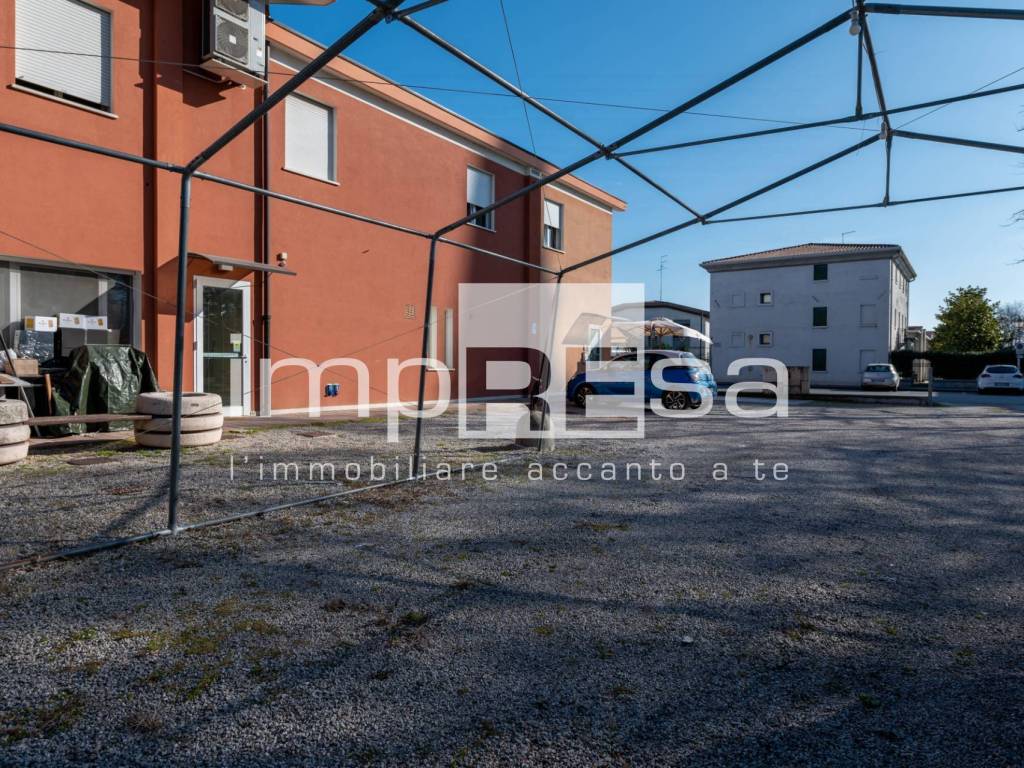Casa indipendente a Vazzola in PIAZZA DEI TIGLI, 10 - Foto 4