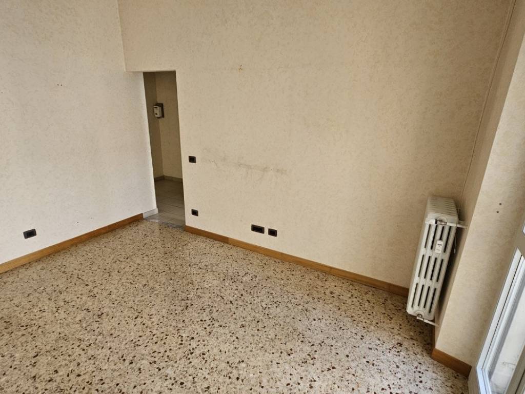 Appartamento a Asti in VIA DUCA D'AOSTA 11 - Foto 5