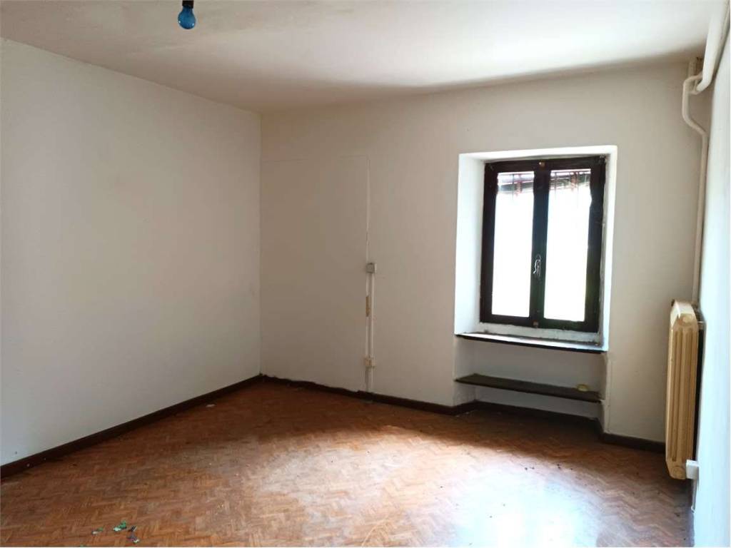 Casa indipendente a Pont-saint-martin in Via Aldo Chenuil - Foto 5