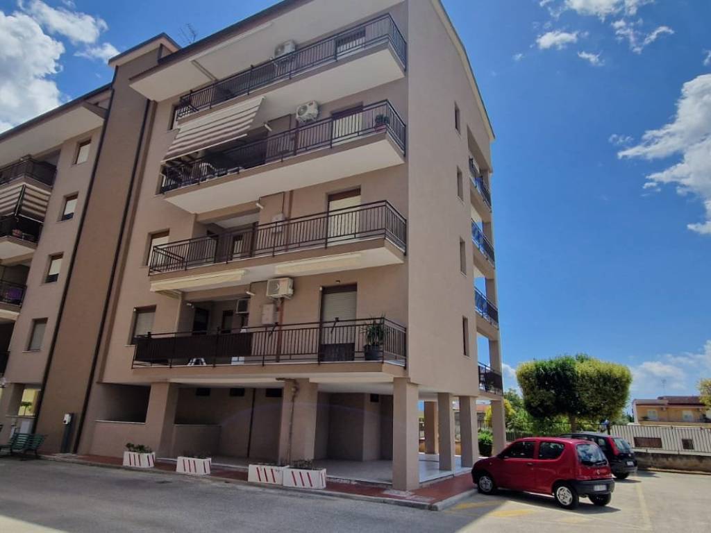Appartamento a Maddaloni in Via Carrarone - Foto 4