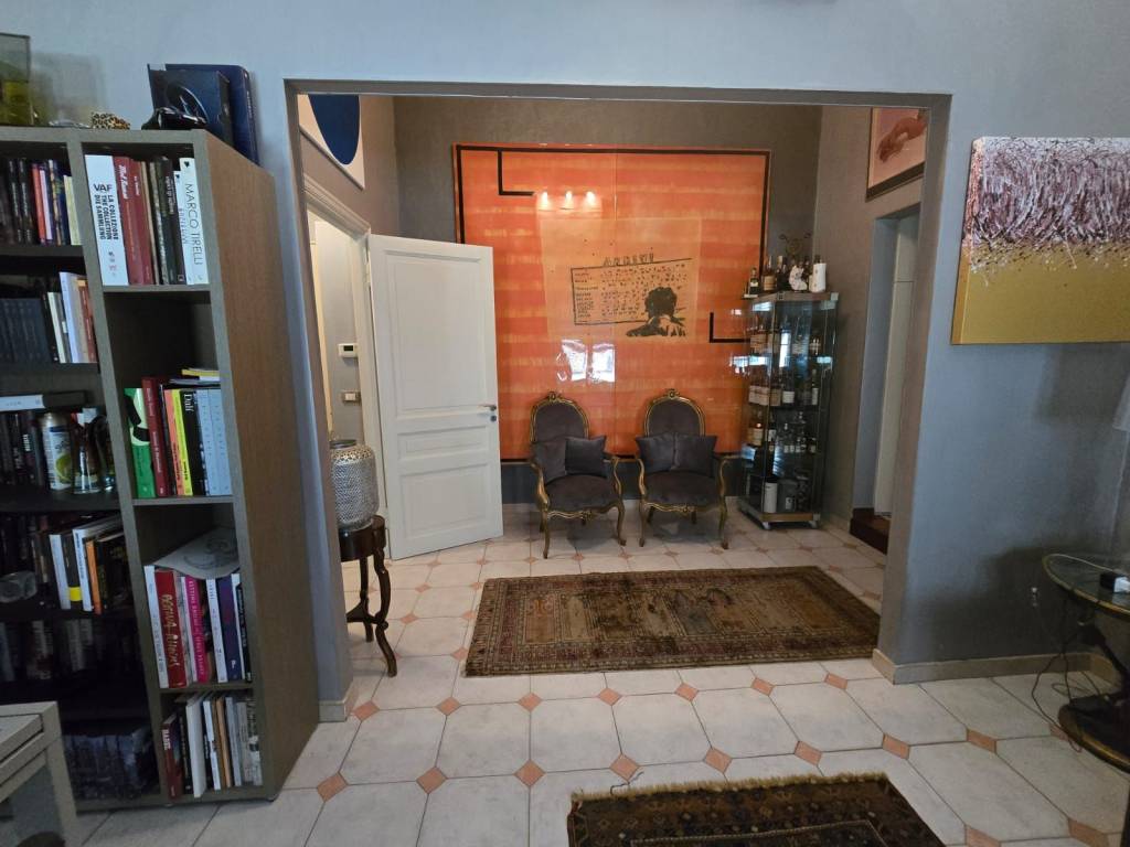 Appartamento a Albenga in Viale Martiri della Libertà - Foto 5