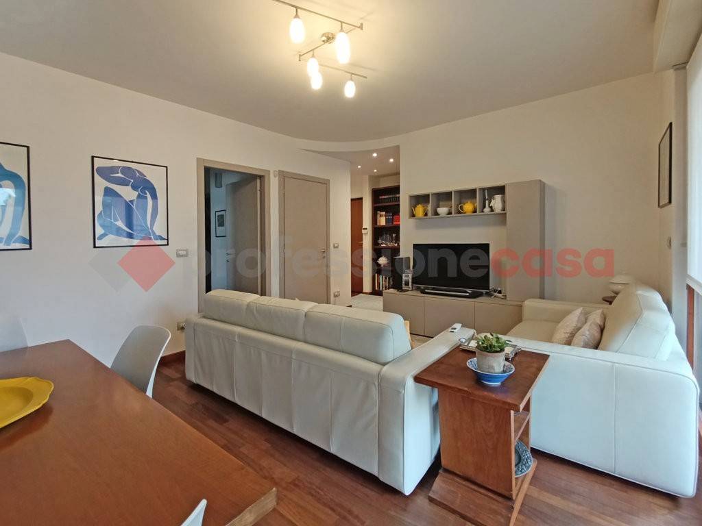 Appartamento a Arona in via cadorna - Foto 5