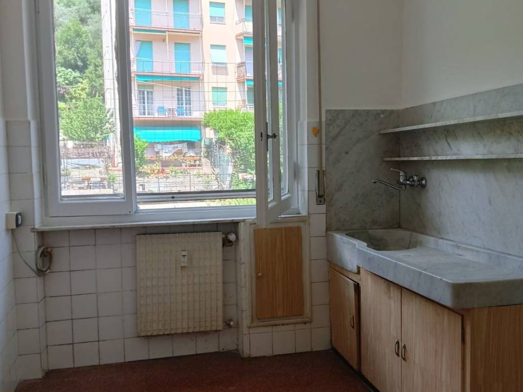 Appartamento a Genova in Via Piacenza, 128 - Foto 2