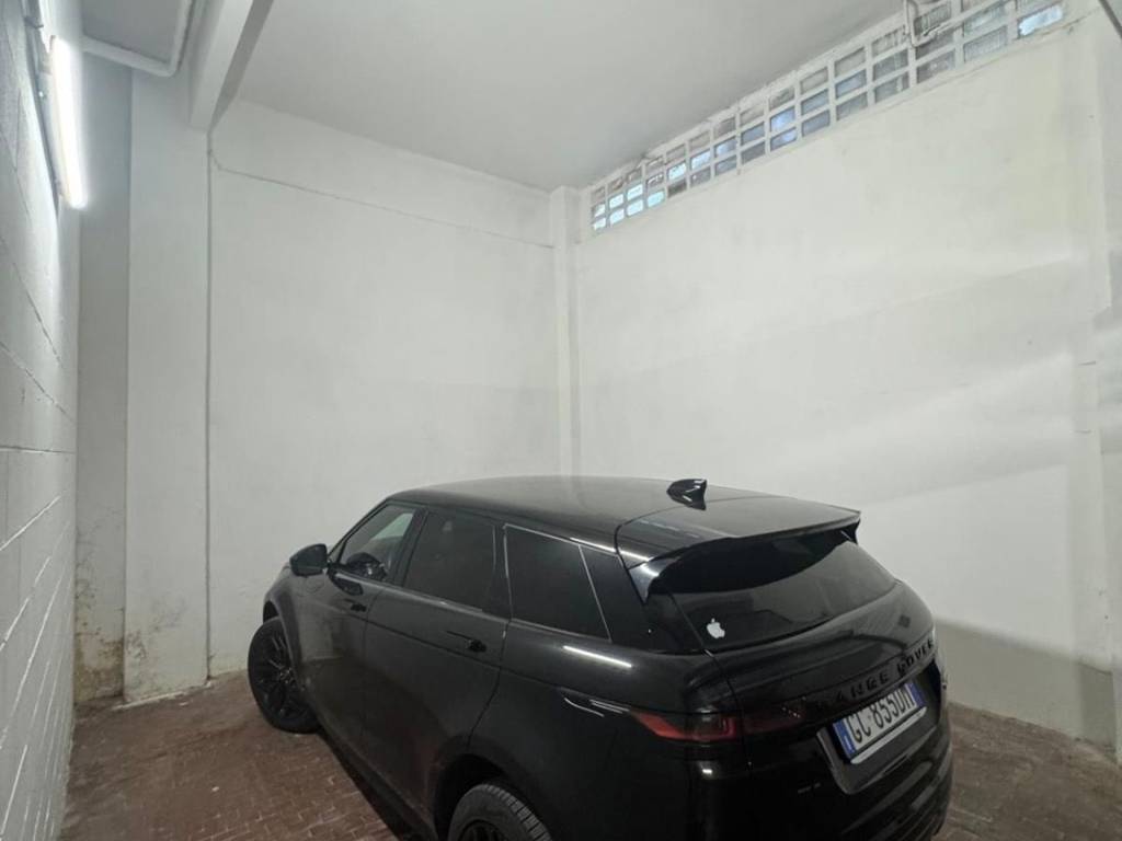 Box / garage a Genova in Via Giuseppe Sapeto, 49 - Foto 2