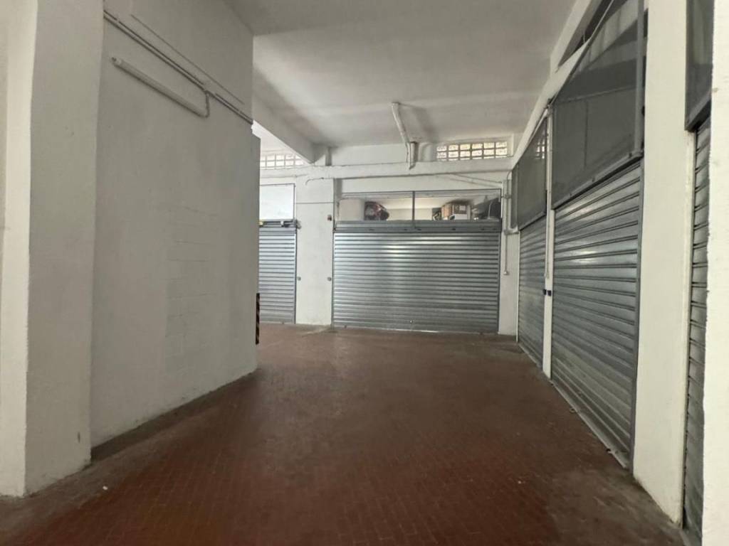 Box / garage a Genova in Via Giuseppe Sapeto, 49 - Foto 4