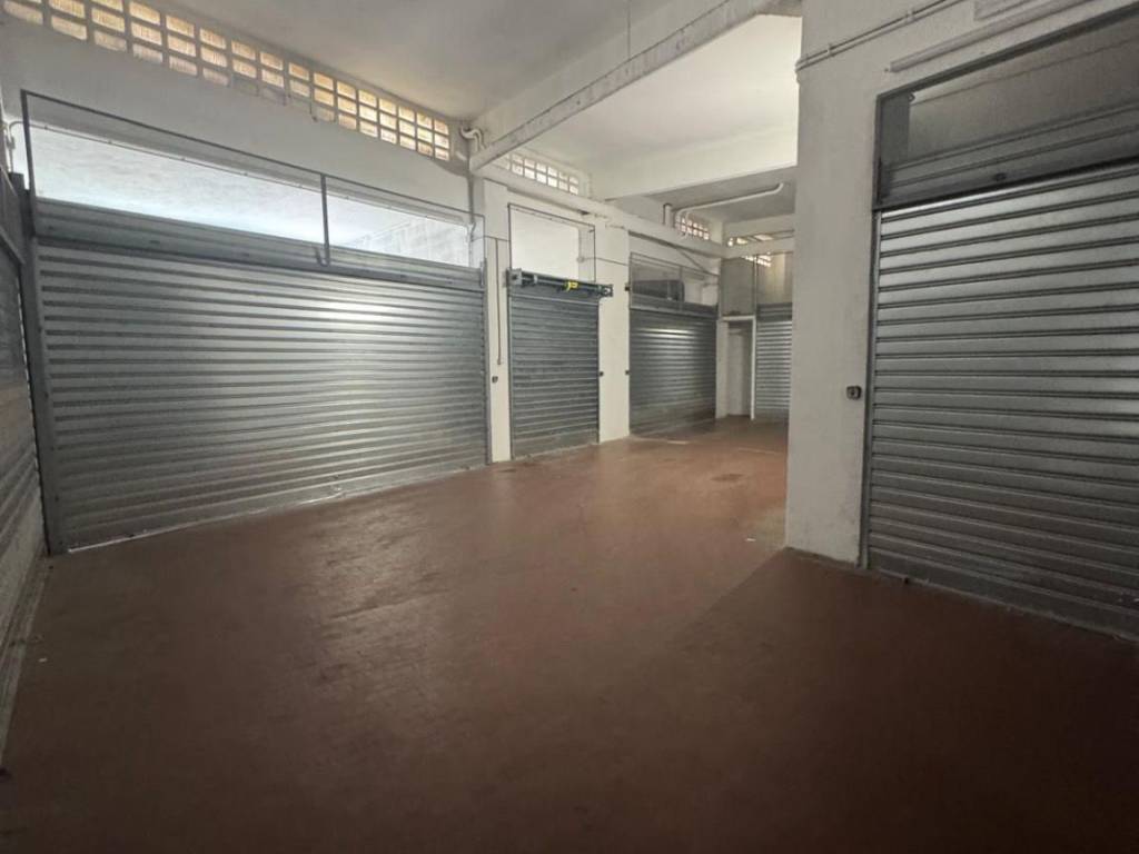 Box / garage a Genova in Via Giuseppe Sapeto, 49 - Foto 5