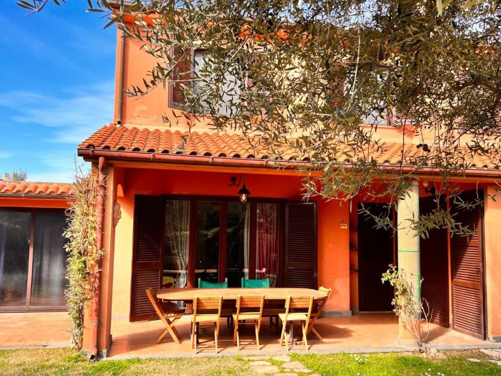 Villa a Montalto di castro in Località Torre di Maremma - Foto 3
