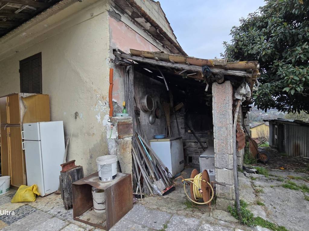 Rustico / casale a Frosinone in Via Colonie Romane - Foto 2