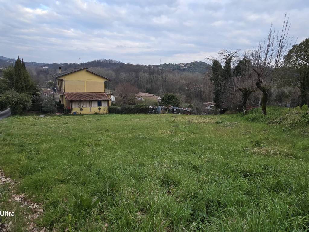 Rustico / casale a Frosinone in Via Colonie Romane - Foto 3