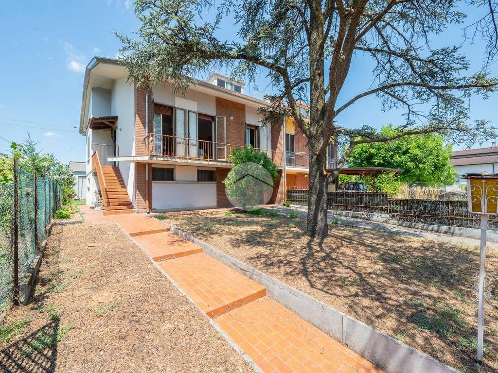 Villa a Curtatone in Via Punte, 34 - Foto 2