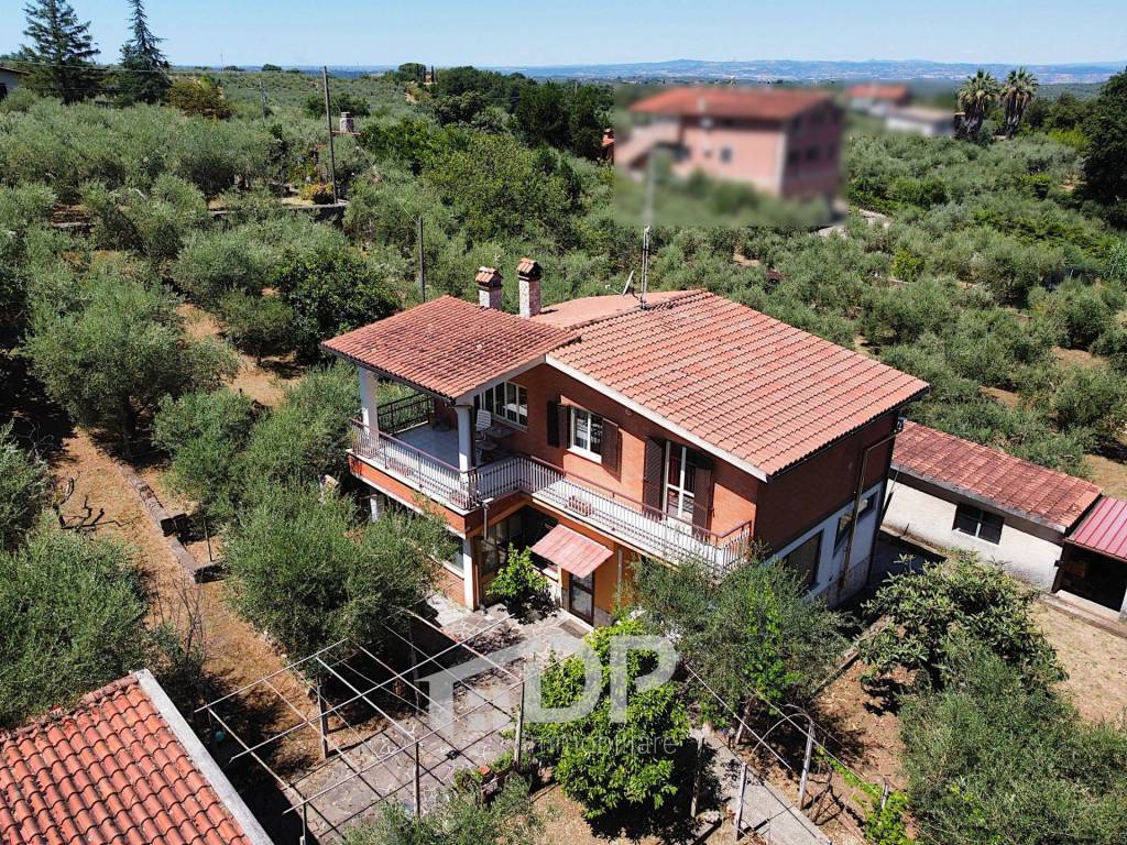 Casa indipendente a Palombara sabina in Via dell'Uliveto, 18 - Foto 2