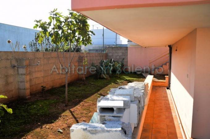 Casa indipendente a Gagliano del capo in Via Giuseppe Verdi - Foto 3