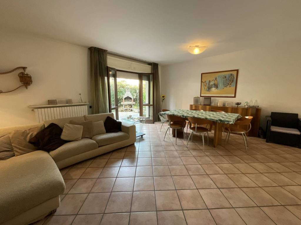 Villetta a schiera a Albano sant'alessandro in Papa Giovanni XXIII - Foto 2