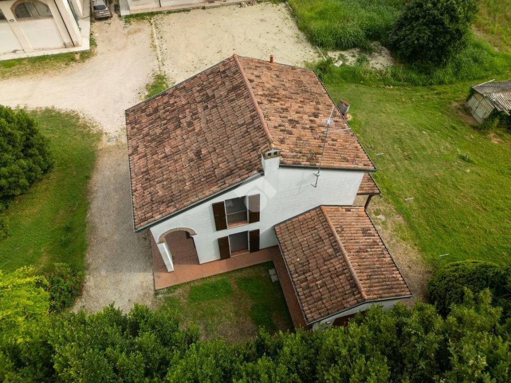 Villa a Bagnolo san vito in Via Organo, 20 - Foto 2
