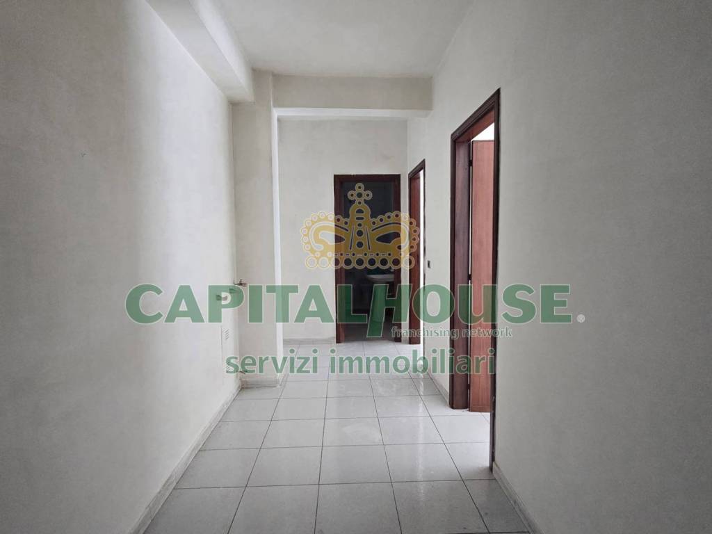 Appartamento a San nicola la strada in Vicolo Carlo Poerio - Foto 2