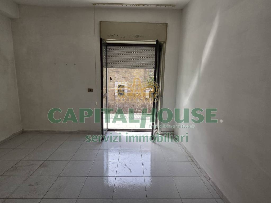 Appartamento a San nicola la strada in Vicolo Carlo Poerio - Foto 4