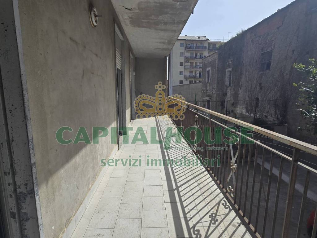 Appartamento a San nicola la strada in Vicolo Carlo Poerio - Foto 5