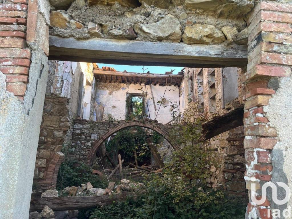 Terreno a Monterotondo marittimo in Via Monterotondo Marittimo - Foto 2