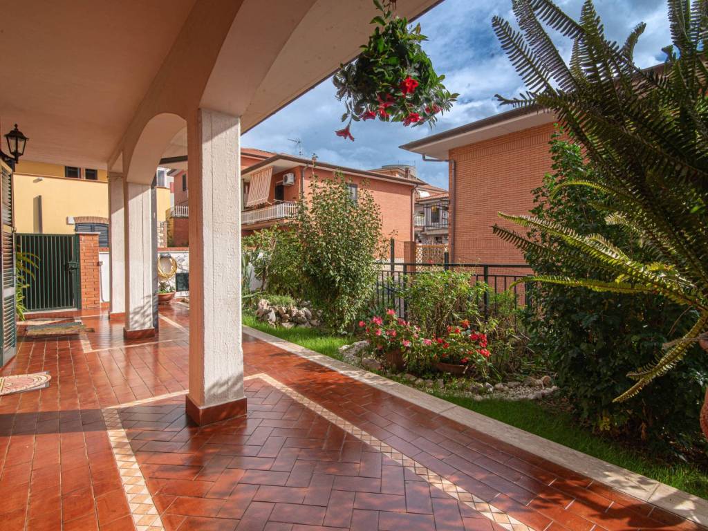 Villa a Cori in Via Don Guido De Cave, 8 - Foto 3