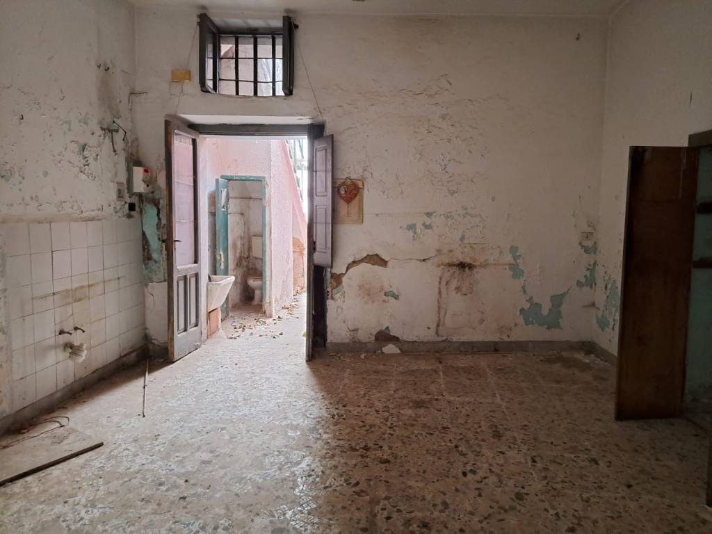 Casa indipendente a Maddaloni in Via Ponte Carolino - Foto 3