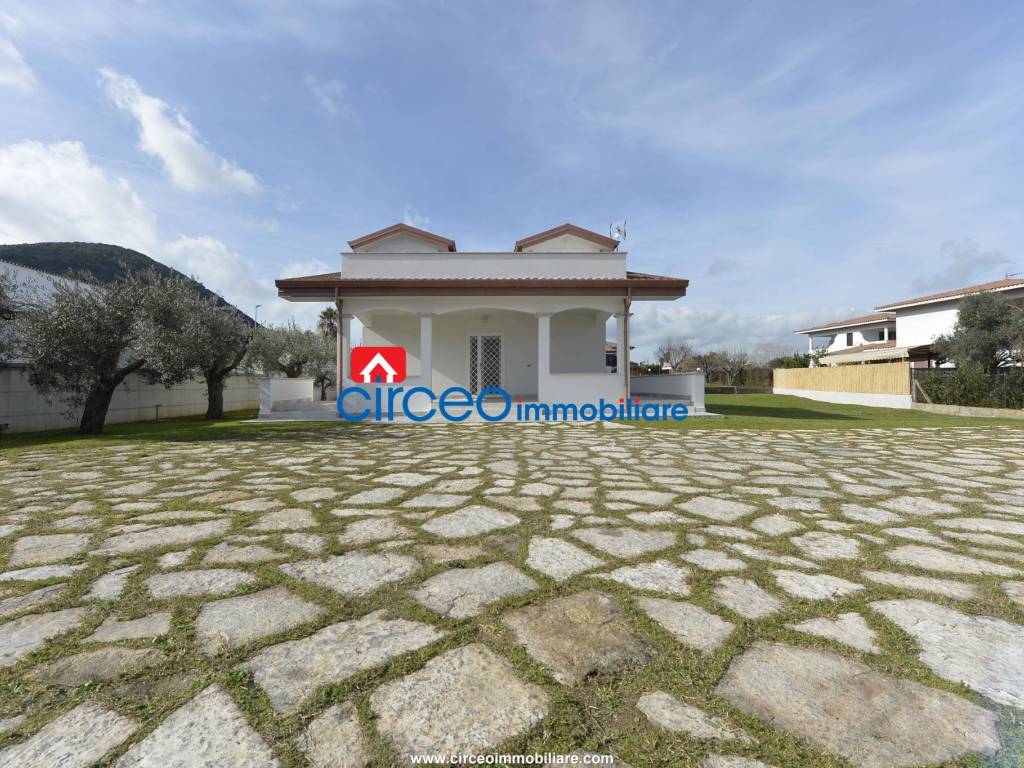 Villa a San felice circeo in Via Tommaso Tittoni, 32 - Foto 4