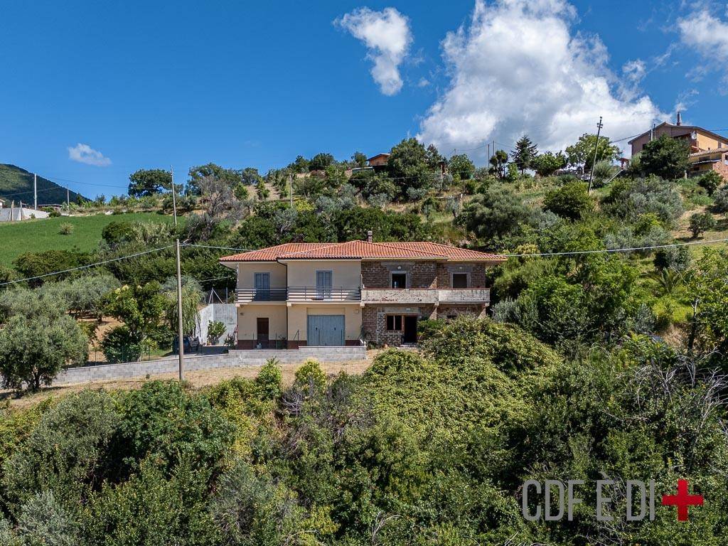 Villa a Salisano in Via Montefalcone - Foto 5